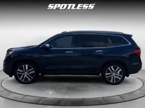 More photos of 2016 Honda Pilot Elite at Spotless Auto San Pedro, TX