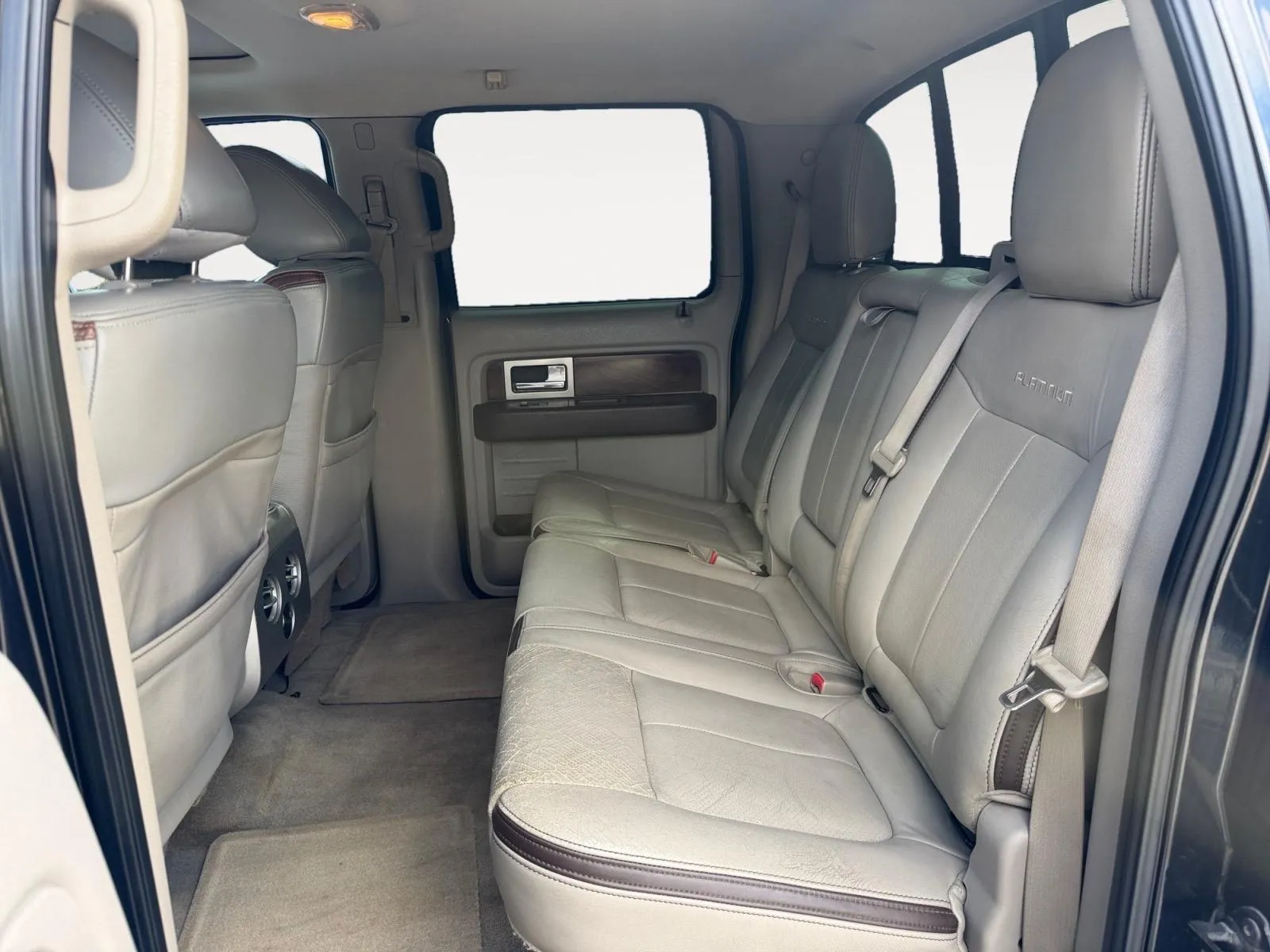 Ford F-150 photo 21