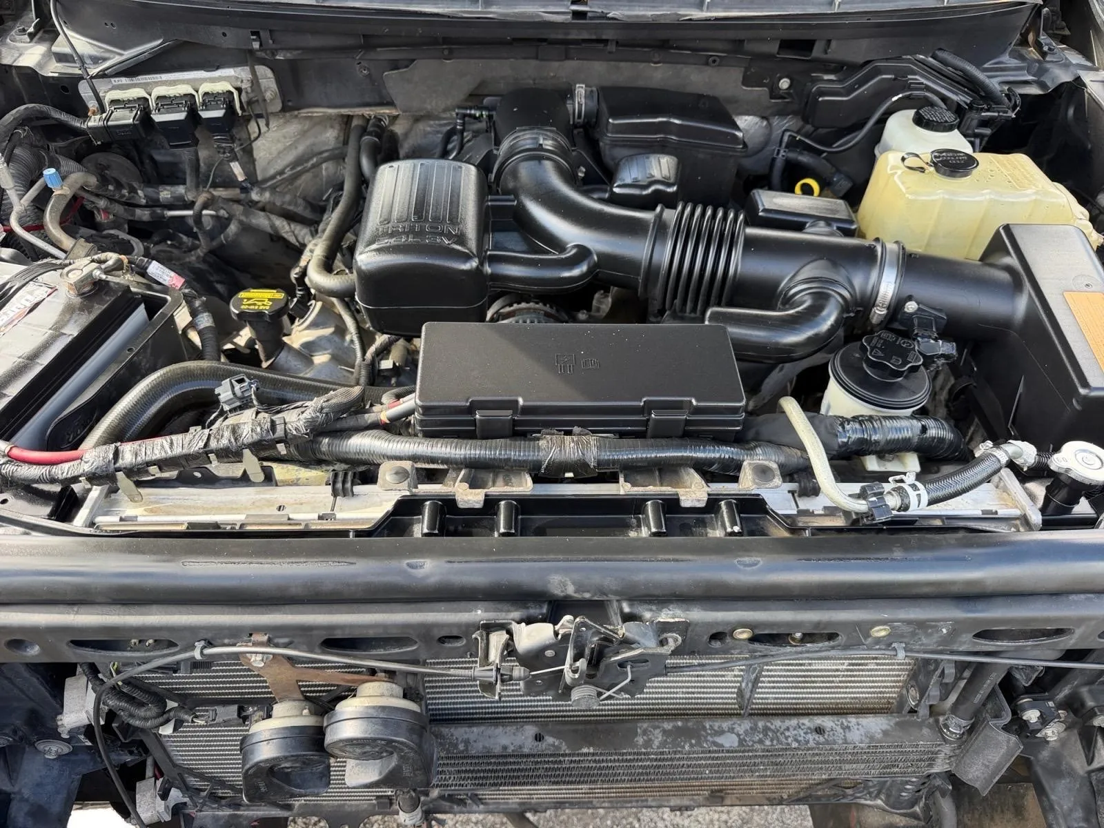 Ford F-150 photo 16