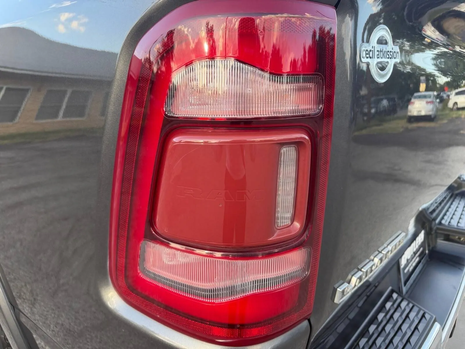 Ram 1500 photo 12