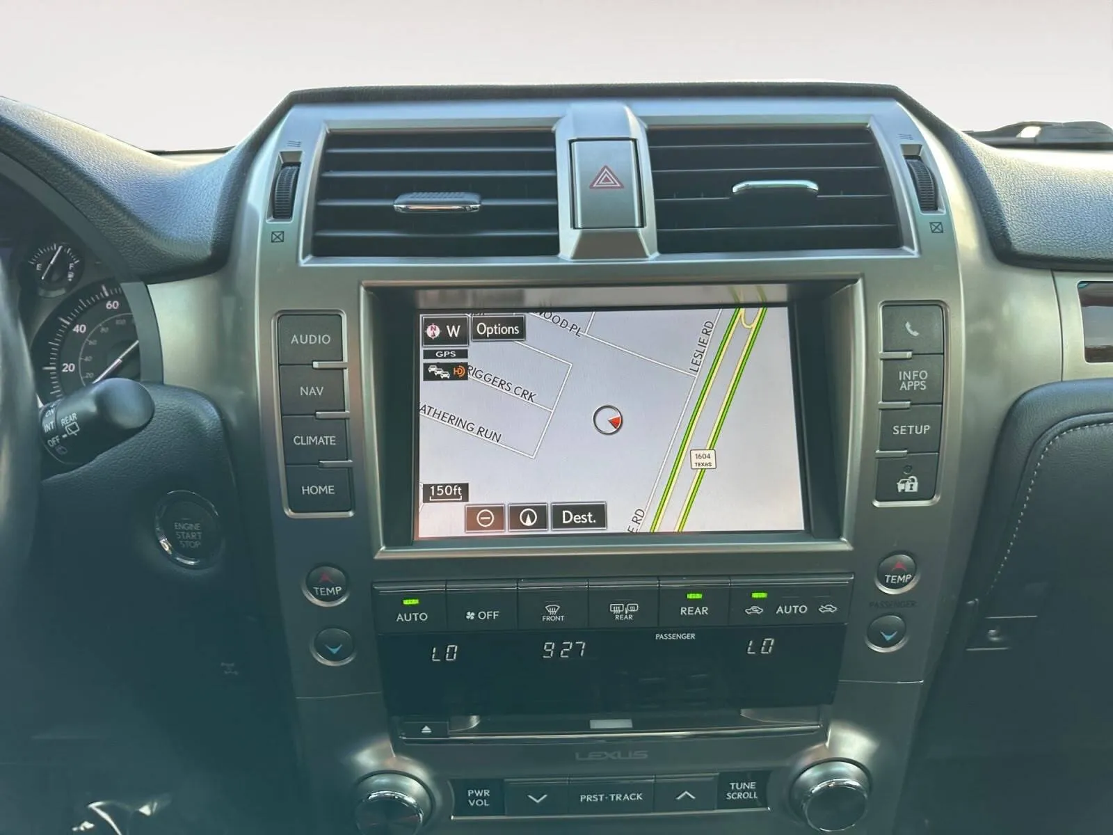 Lexus GX photo 27