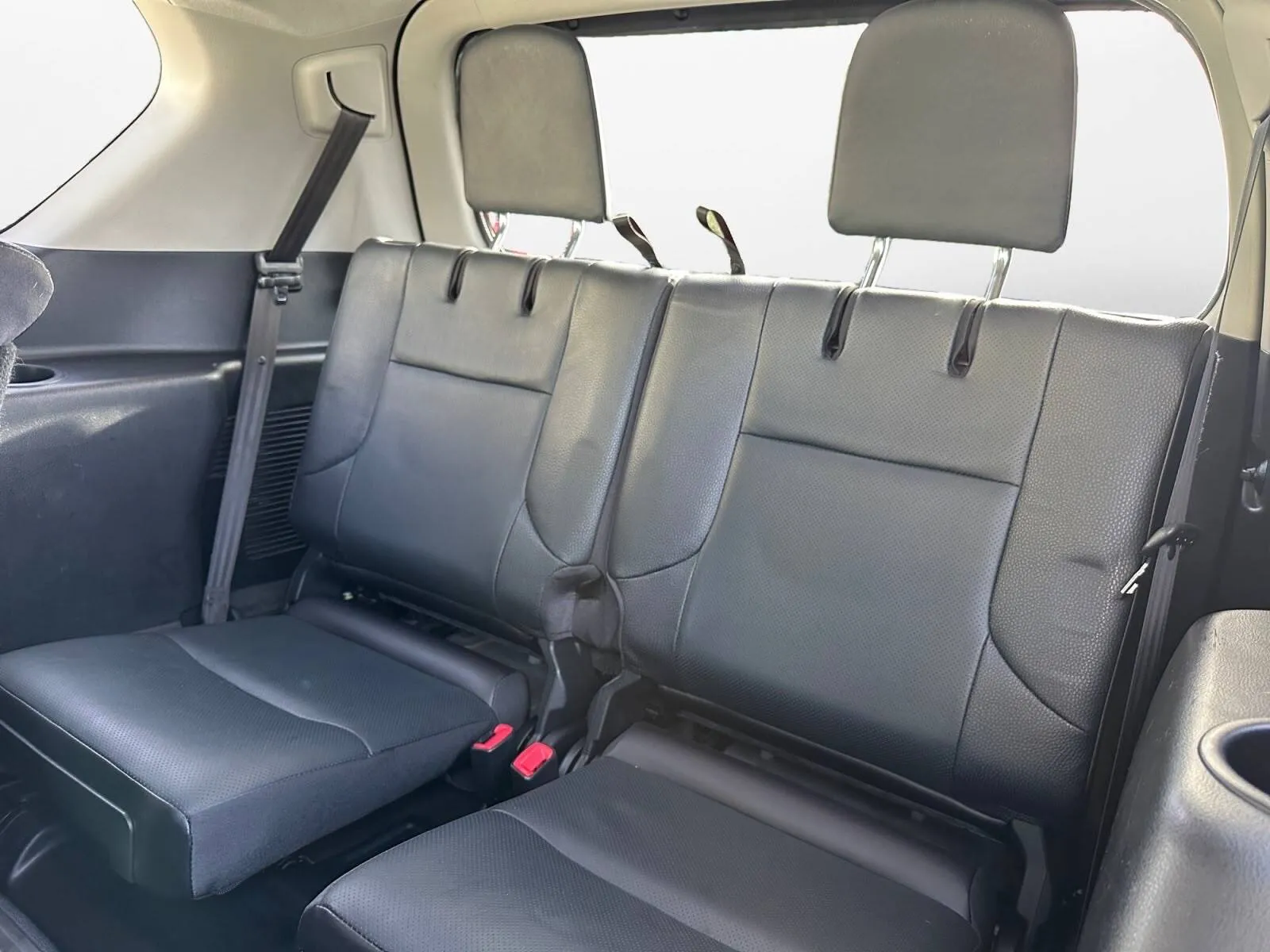 Lexus GX photo 25
