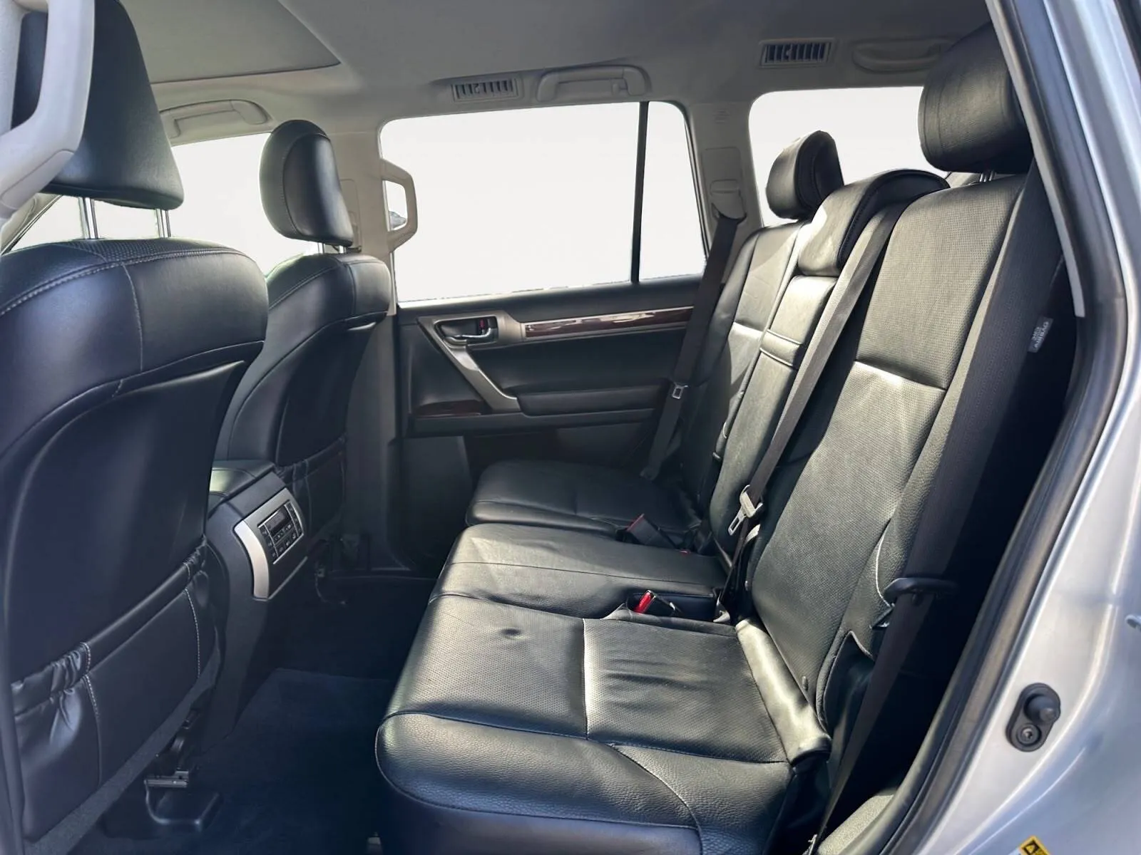 Lexus GX photo 23