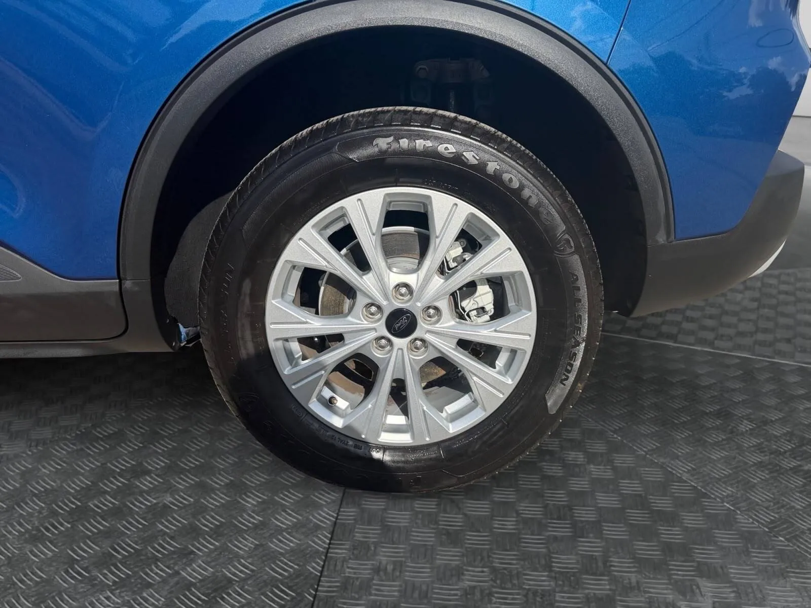 Ford Escape photo 14