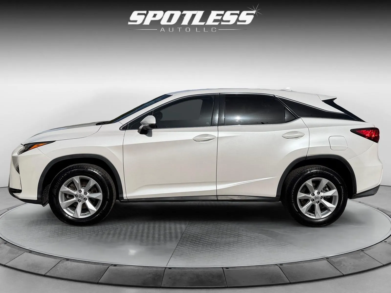 Lexus RX photo 3