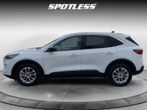 Another view of 2022 Ford Escape Hybrid SE for sale in San Antonio, TX at Spotless Auto San Pedro