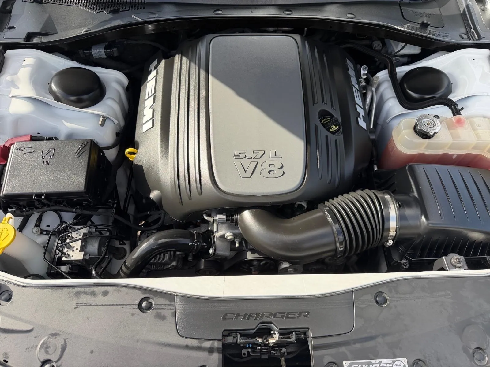Dodge Charger photo 16