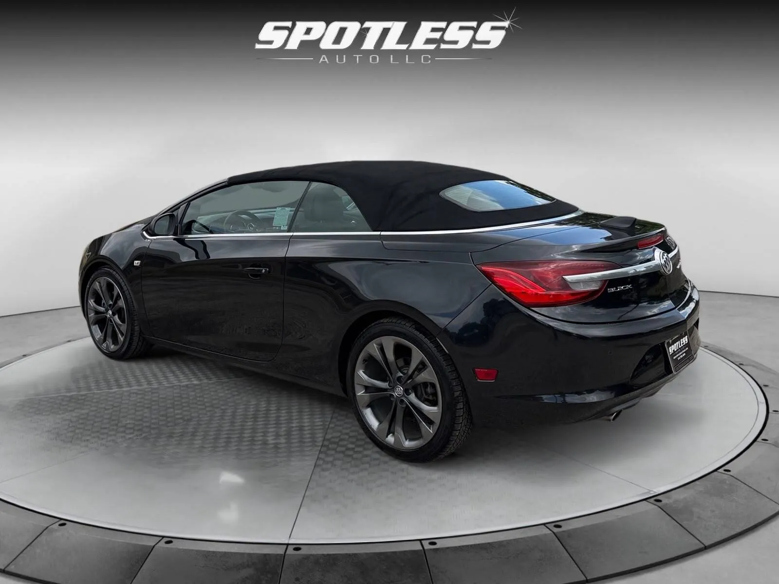 Buick Cascada photo 16