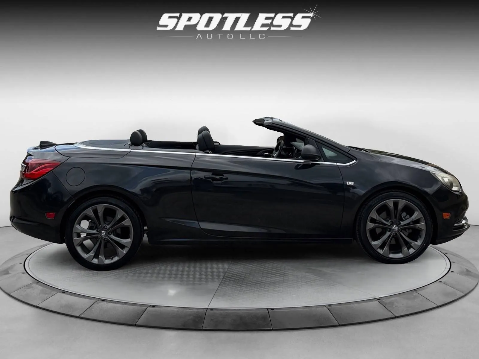 Buick Cascada photo 8