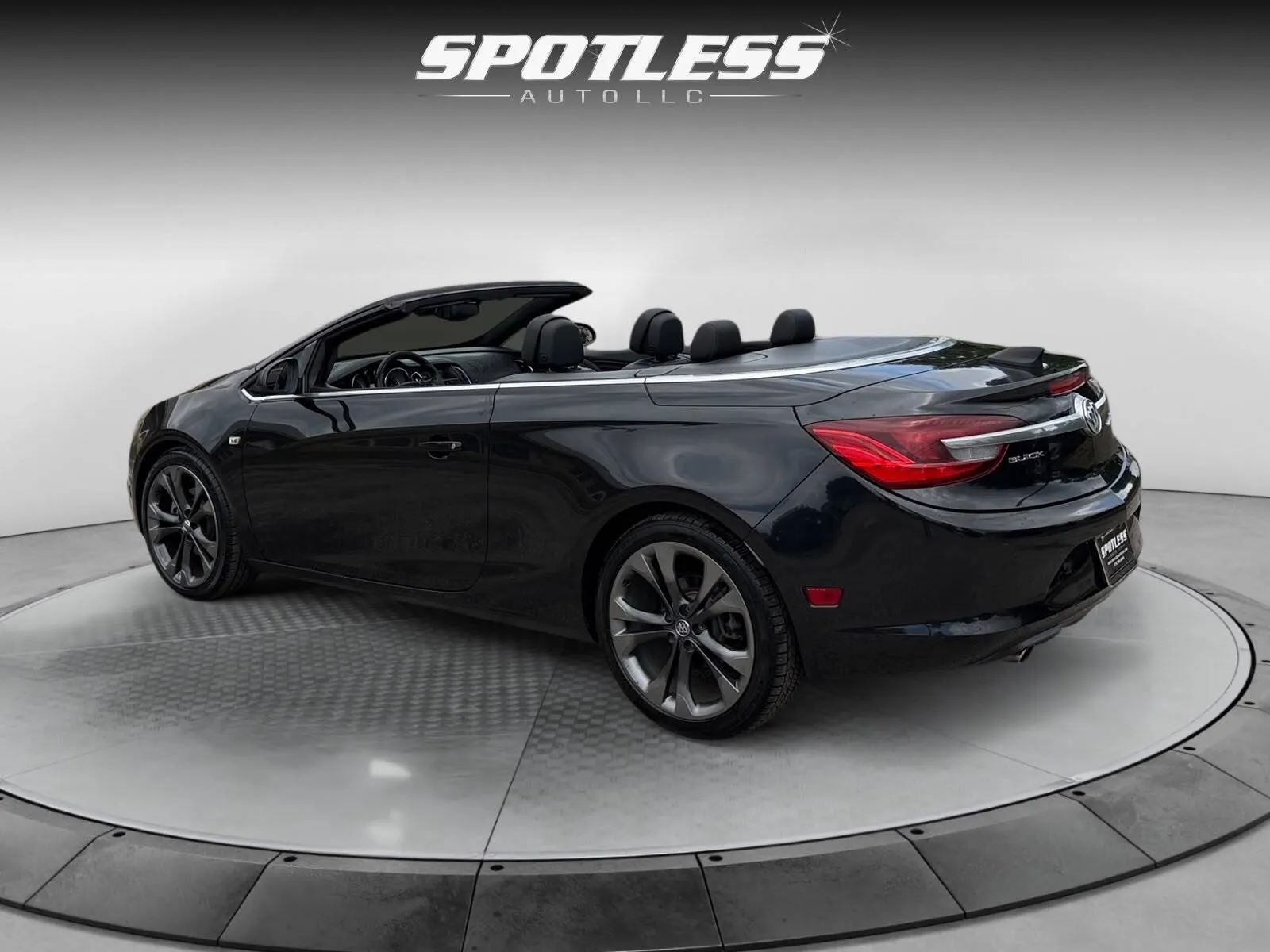 Buick Cascada photo 4