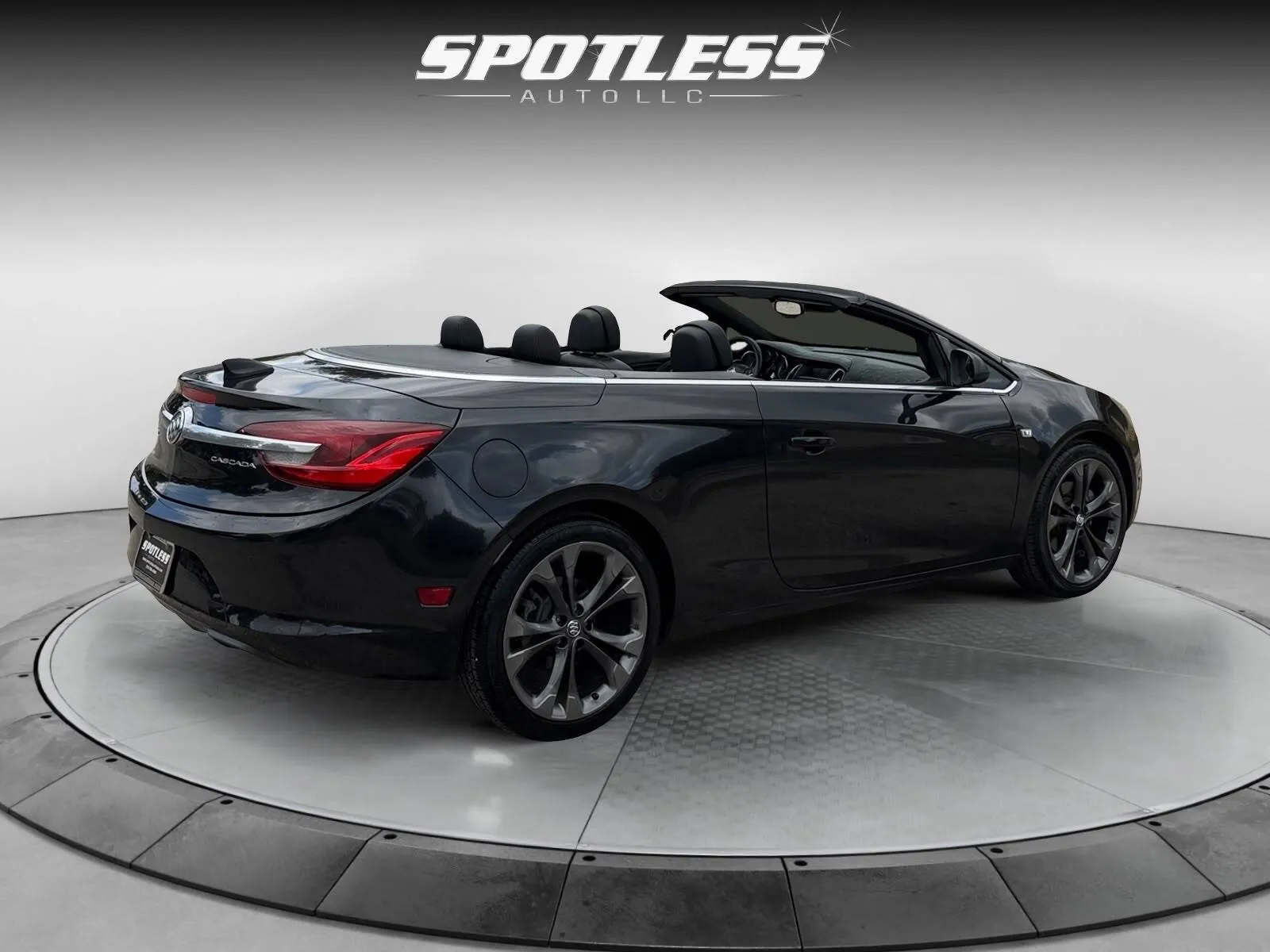 Buick Cascada photo 9