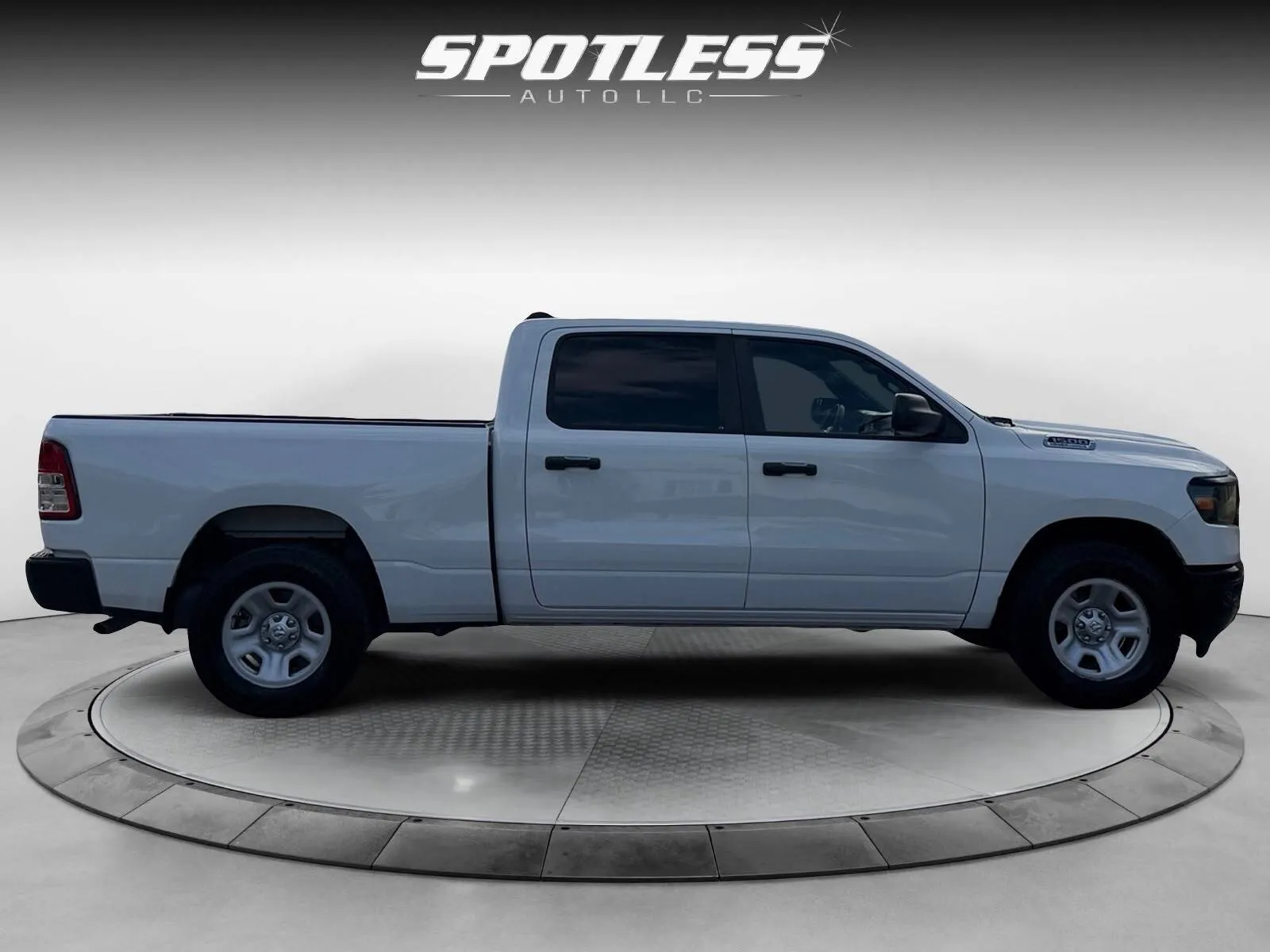 Ram 1500 photo 8