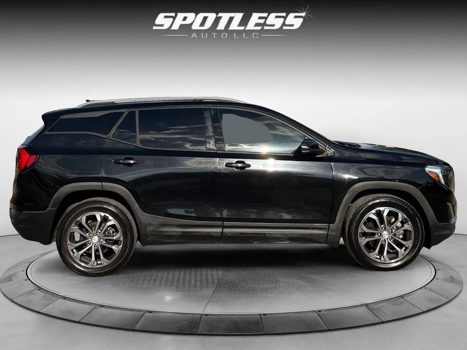 GMC Terrain photo 8