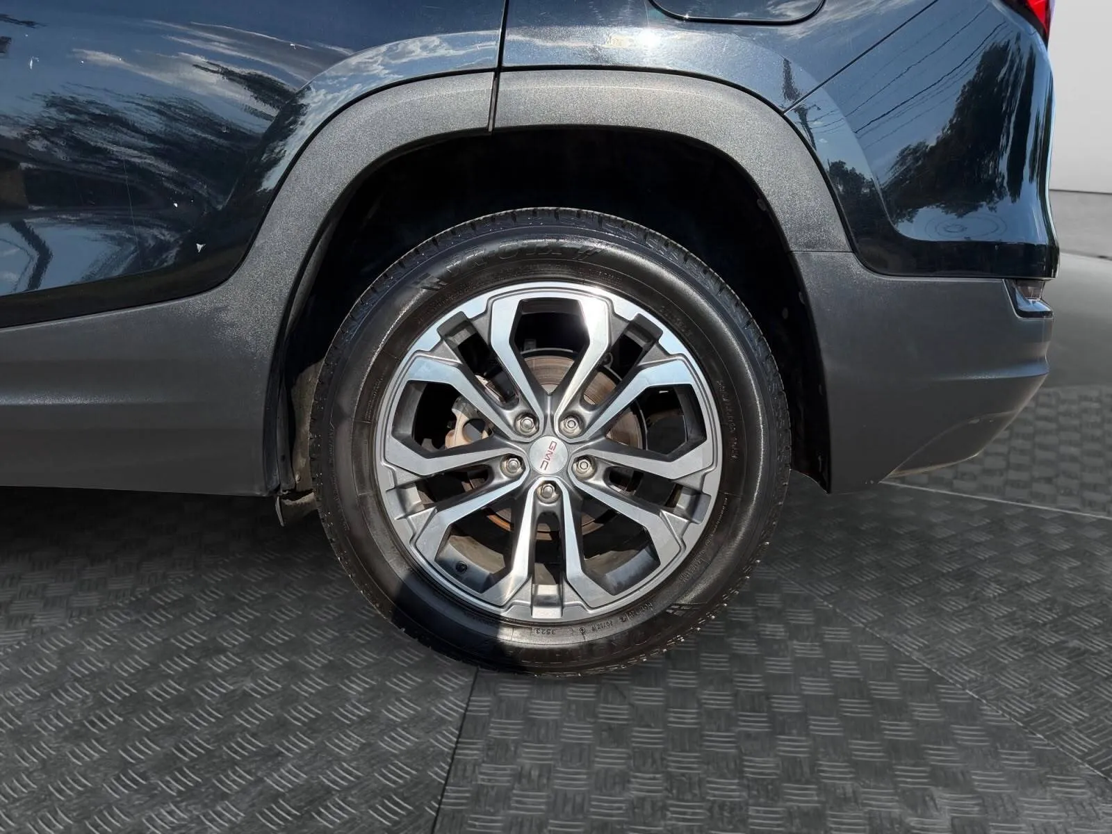 GMC Terrain photo 14