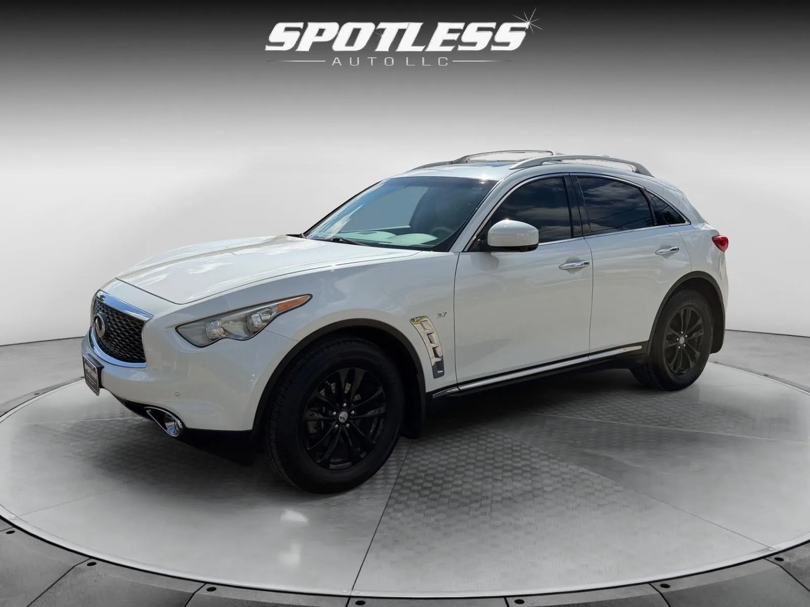 White 2017 INFINITI QX70 for sale in San Antonio, TX