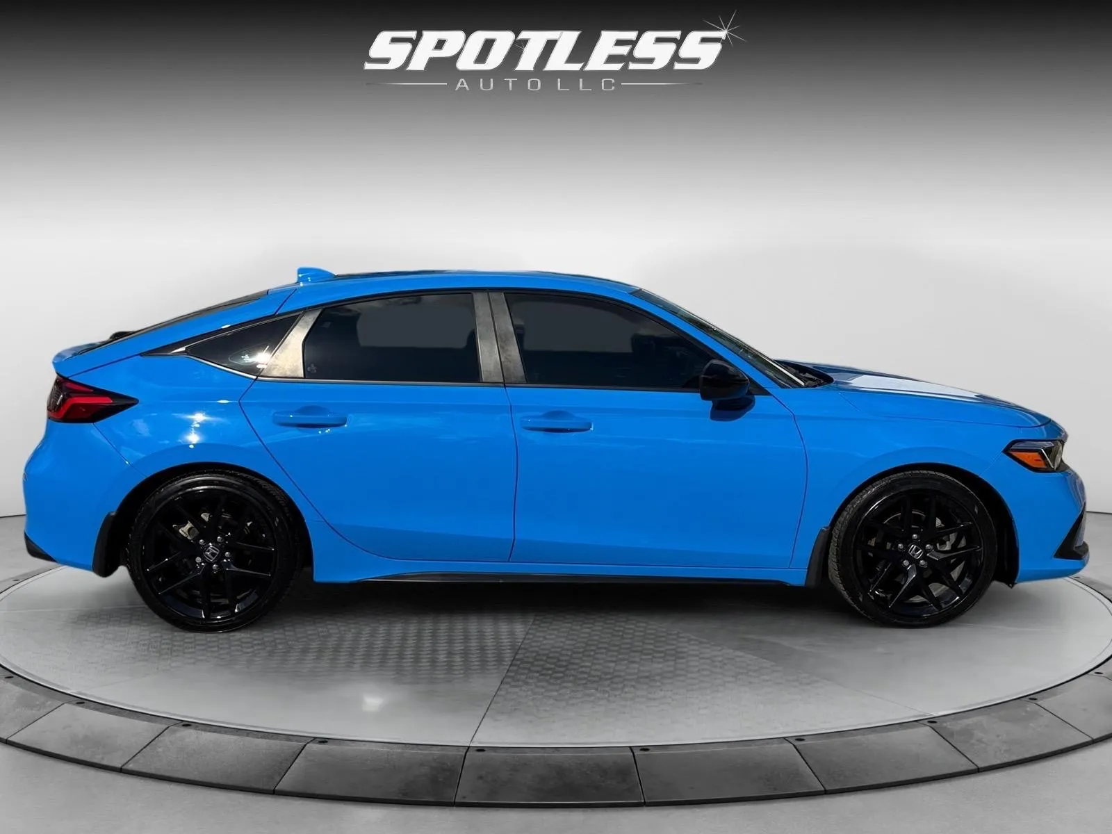 Honda Civic photo 8