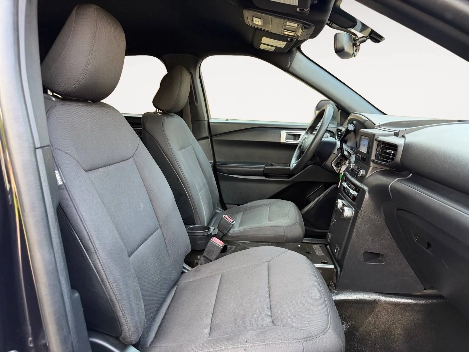 Ford Explorer photo 23