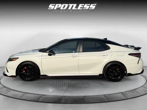 More photos of 2021 Toyota Camry at Spotless Auto San Pedro, TX