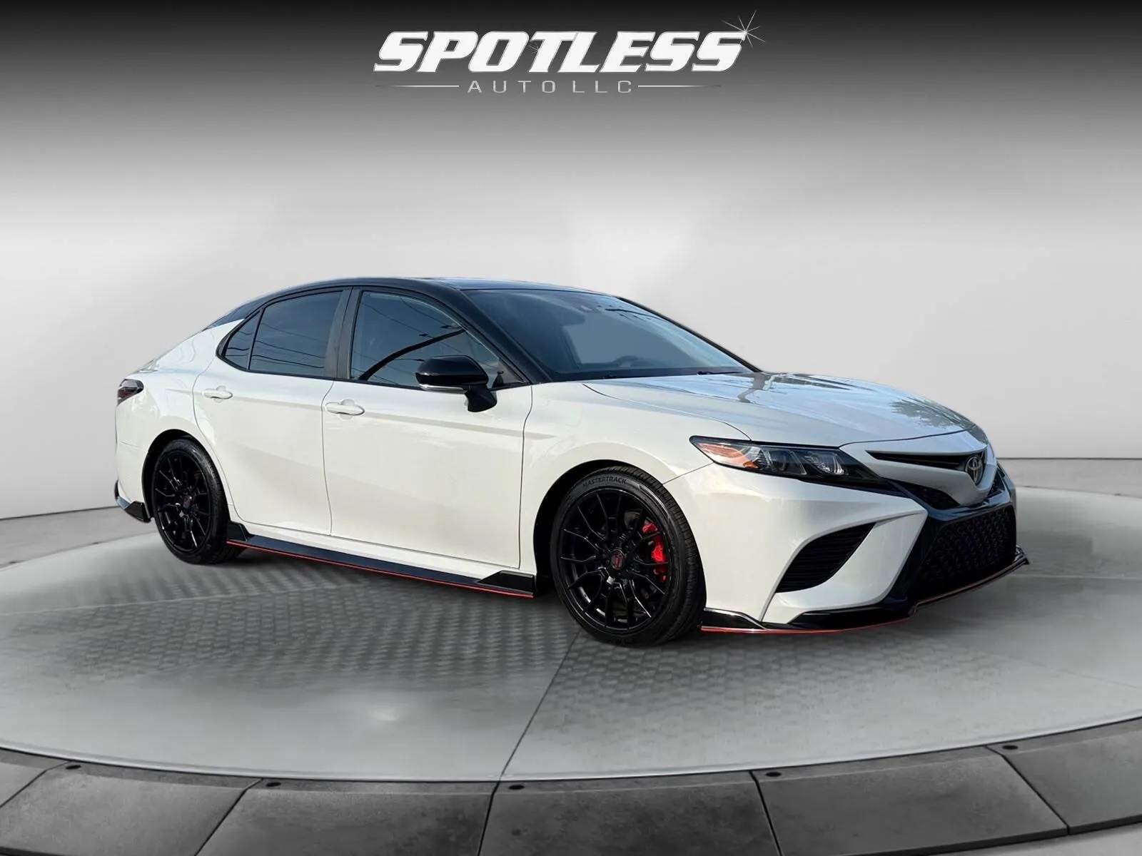 Toyota Camry photo 11