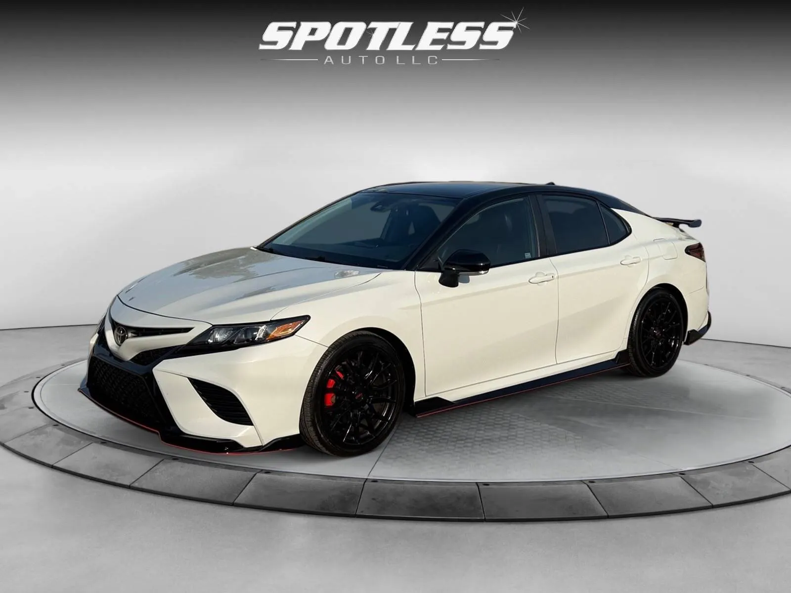 White 2021 Toyota Camry TRD for sale in San Antonio, TX