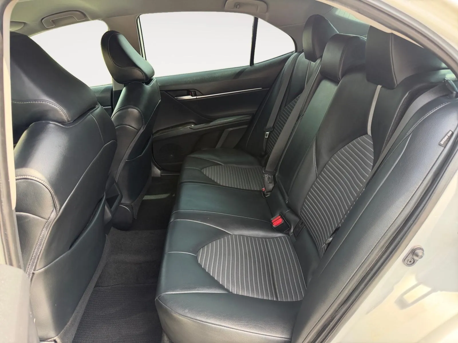 Toyota Camry photo 22