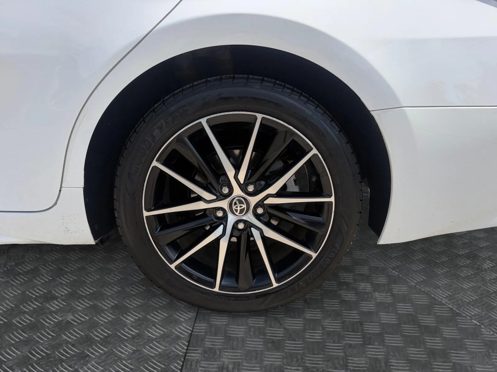 Toyota Camry photo 15