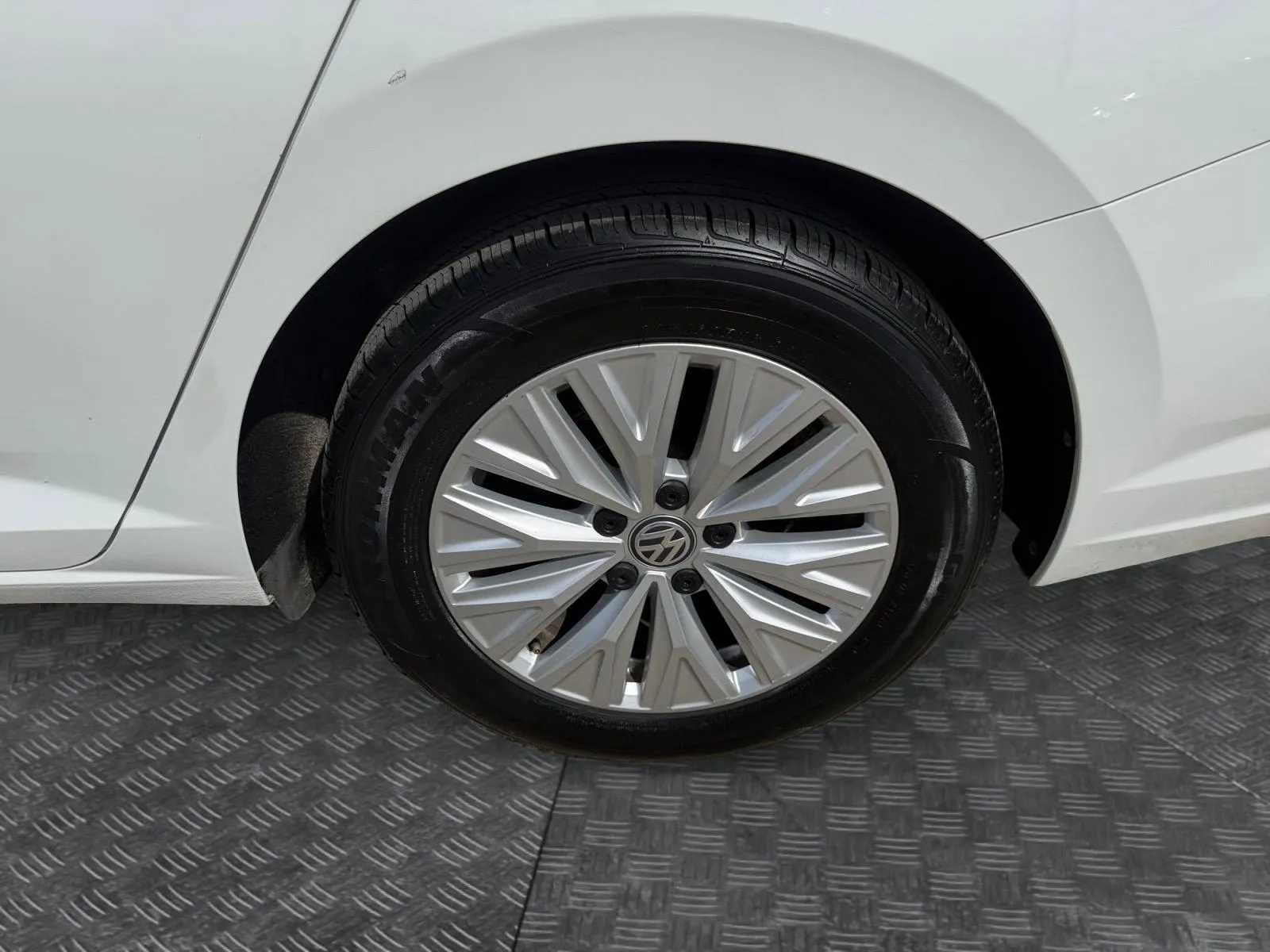 Volkswagen Jetta photo 14