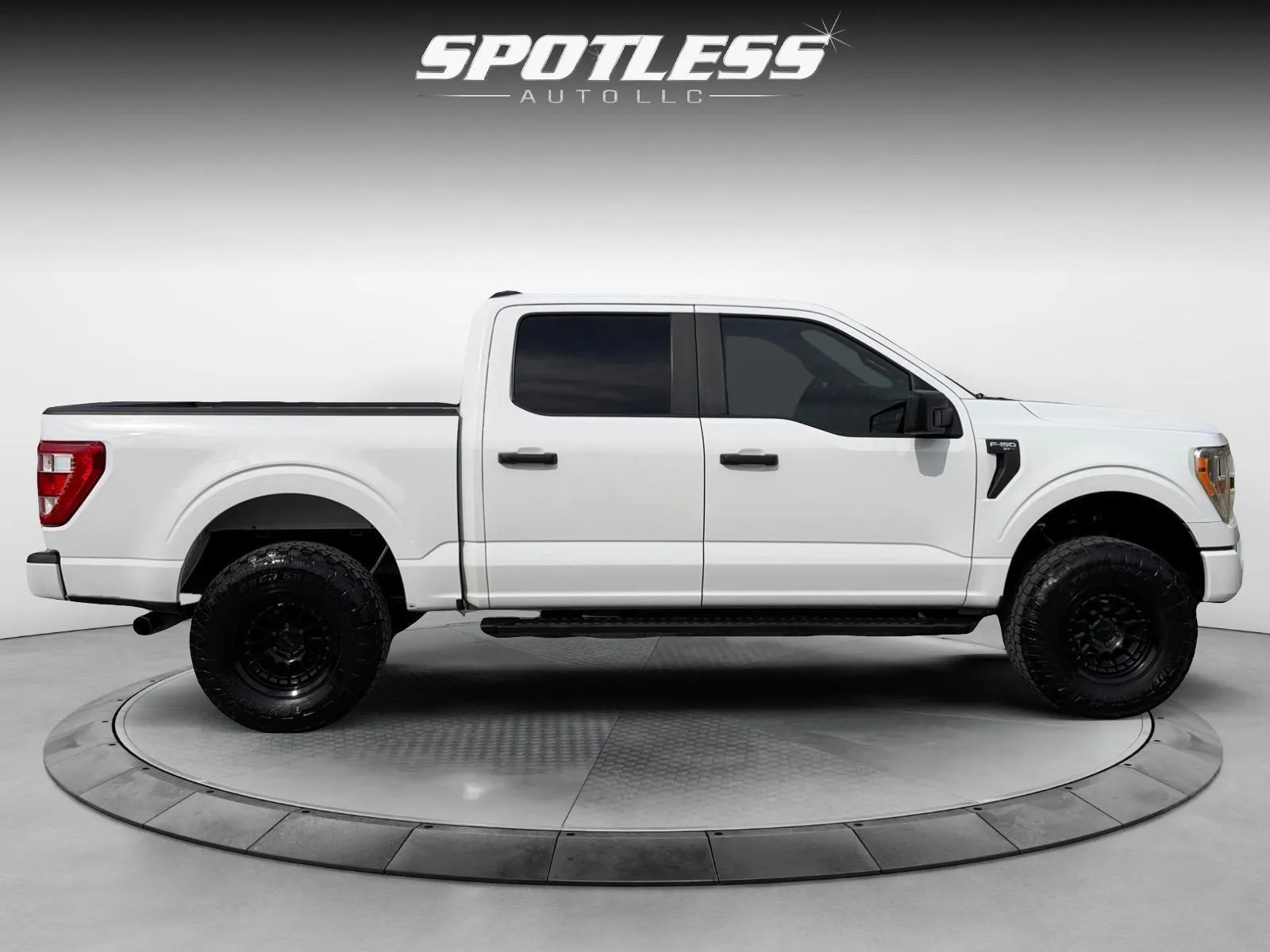 Ford F-150 photo 8