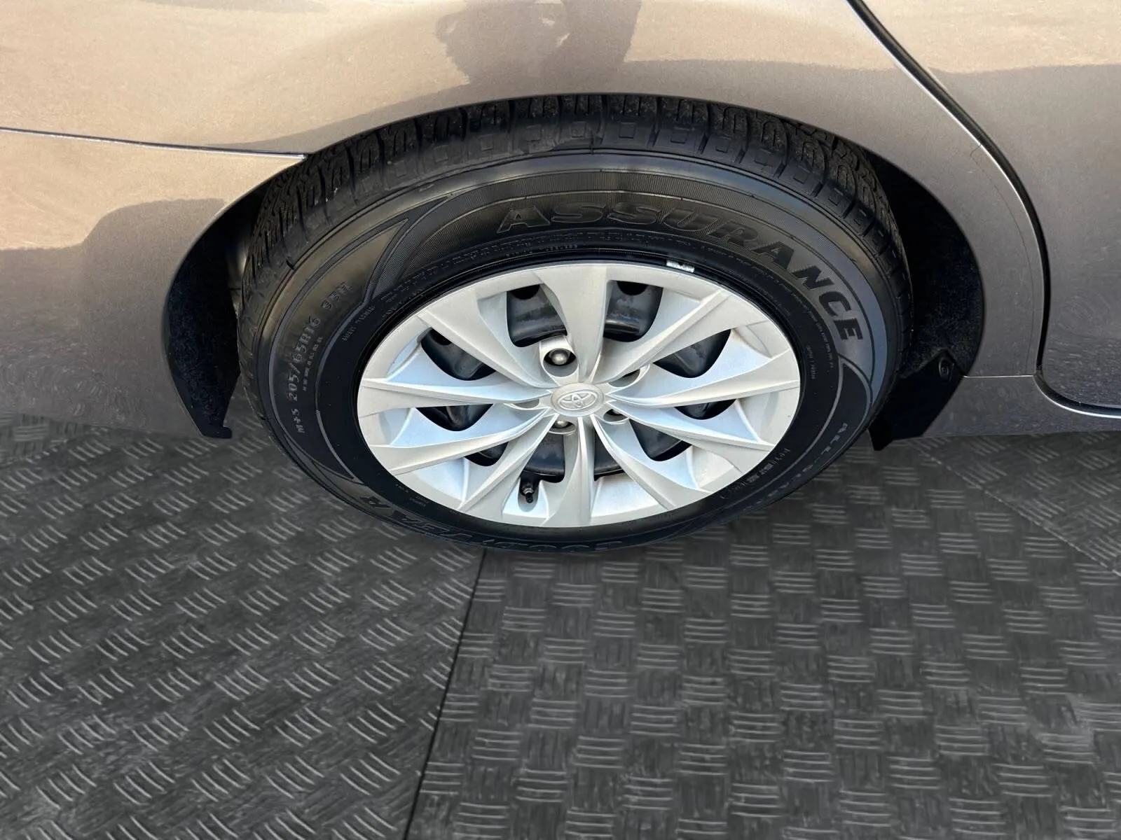Toyota Camry photo 15