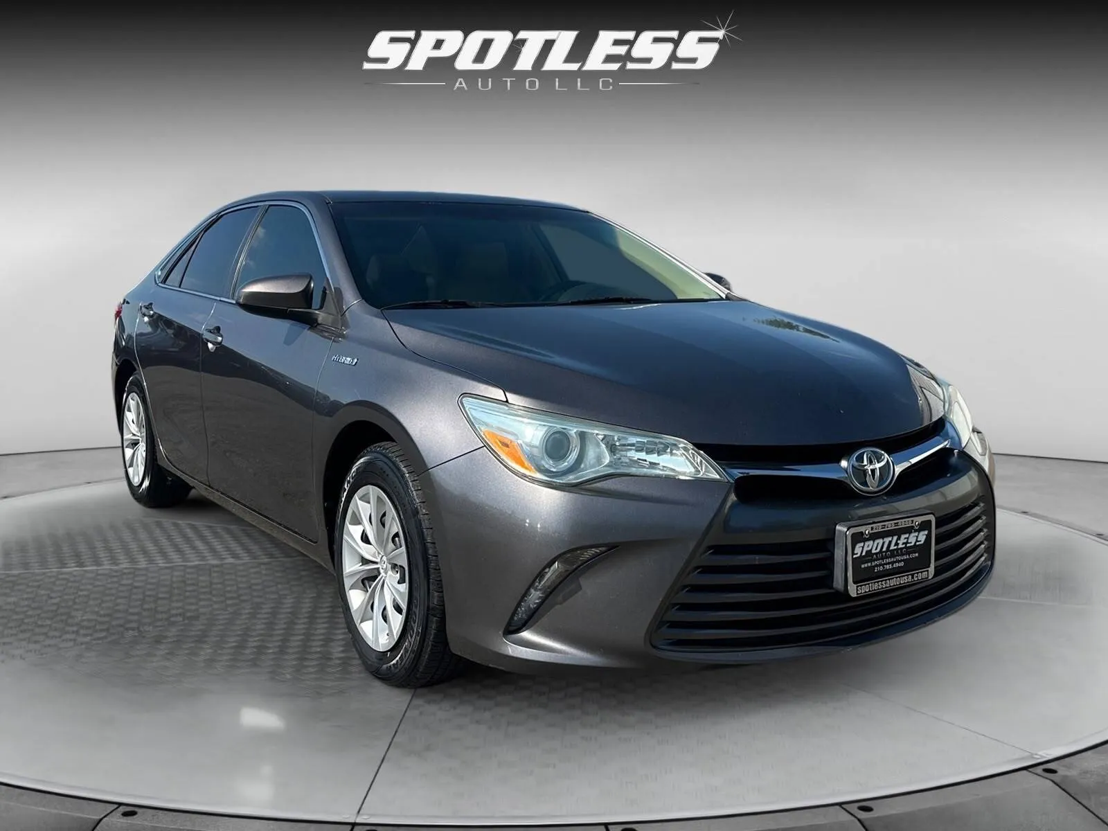 Toyota Camry photo 11