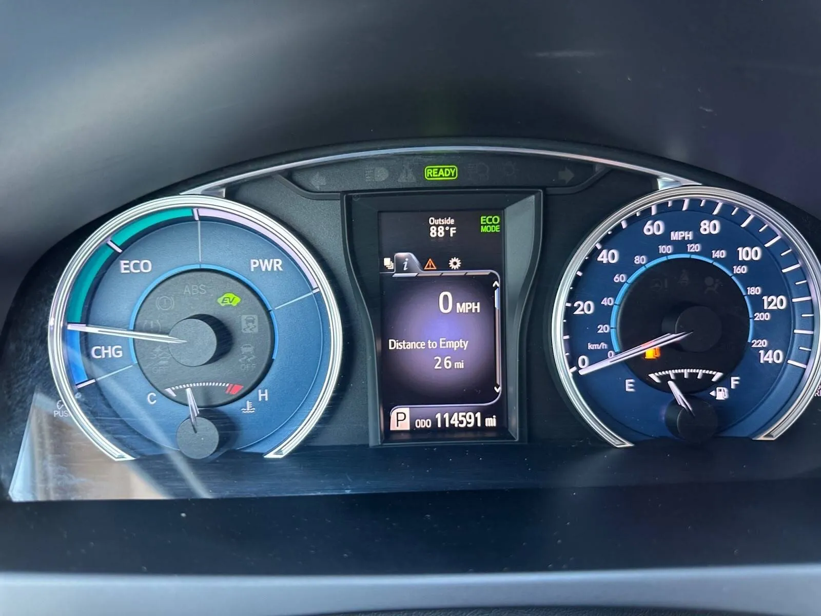 Toyota Camry photo 18