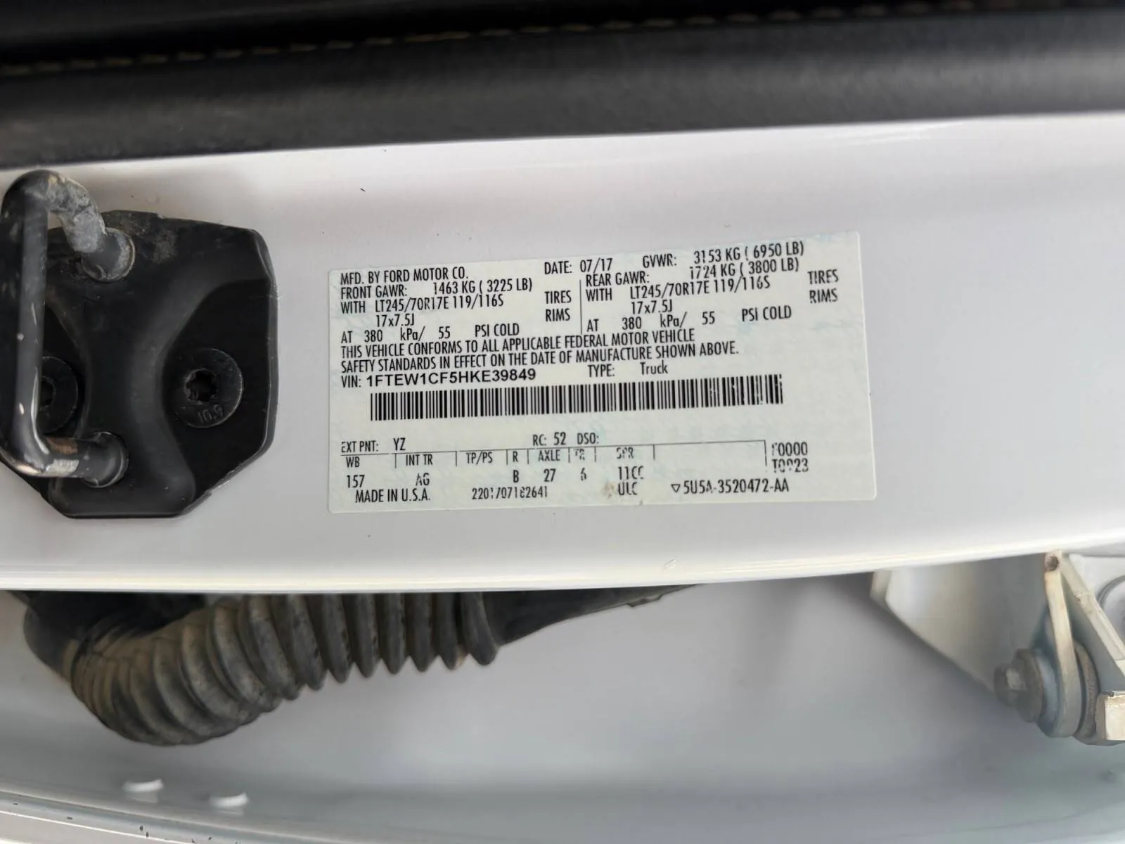 Ford F-150 photo 17