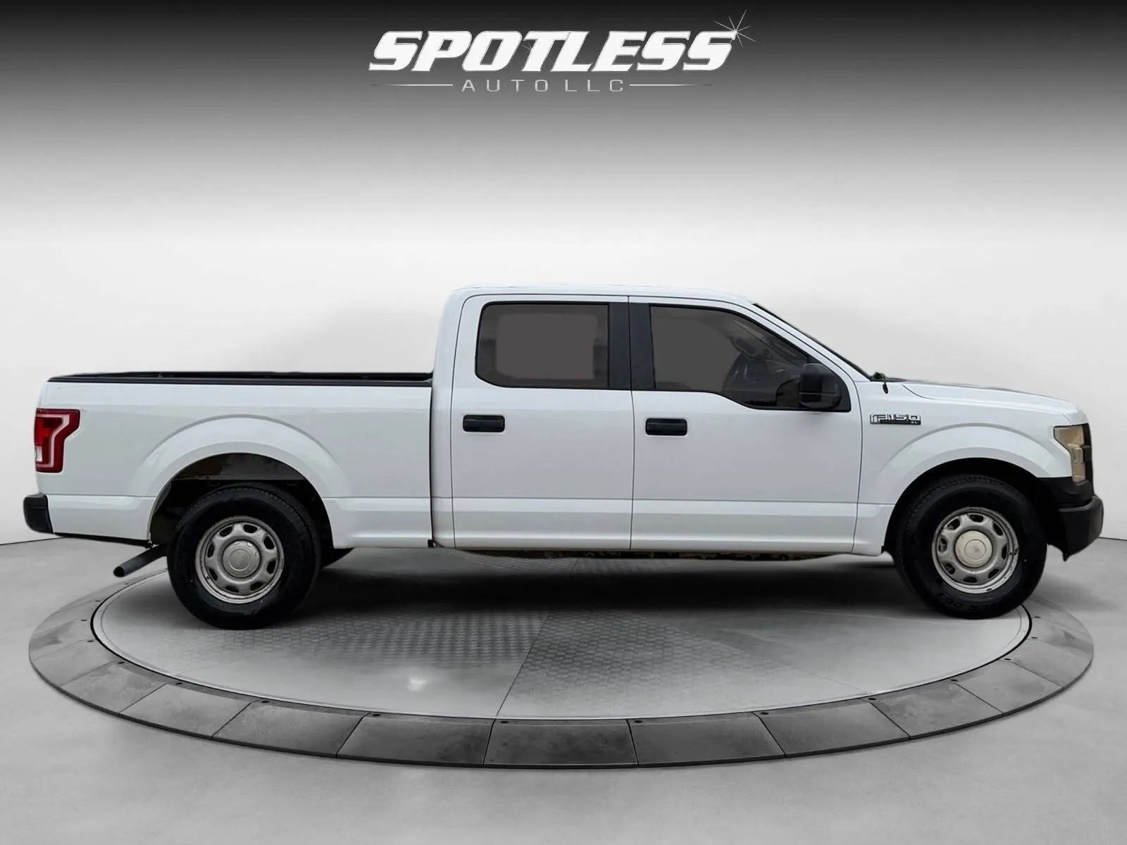 Ford F-150 photo 8