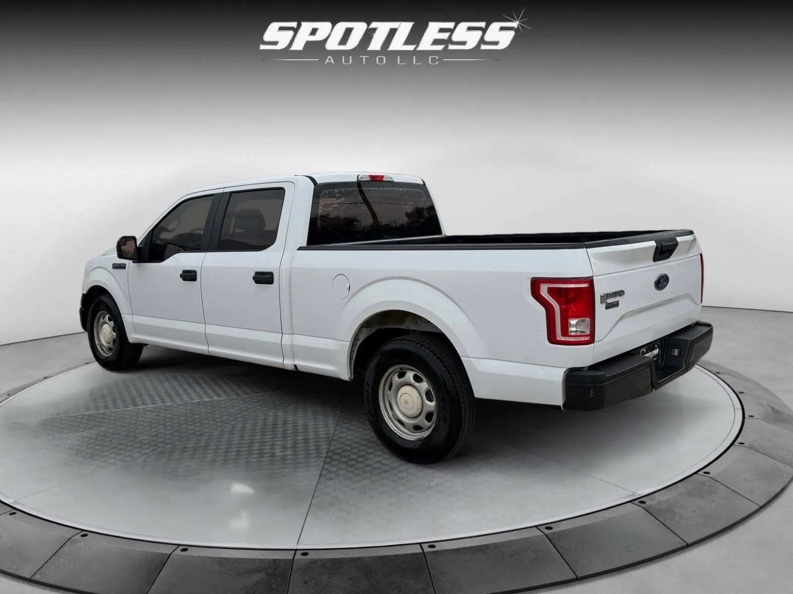 Ford F-150 photo 5