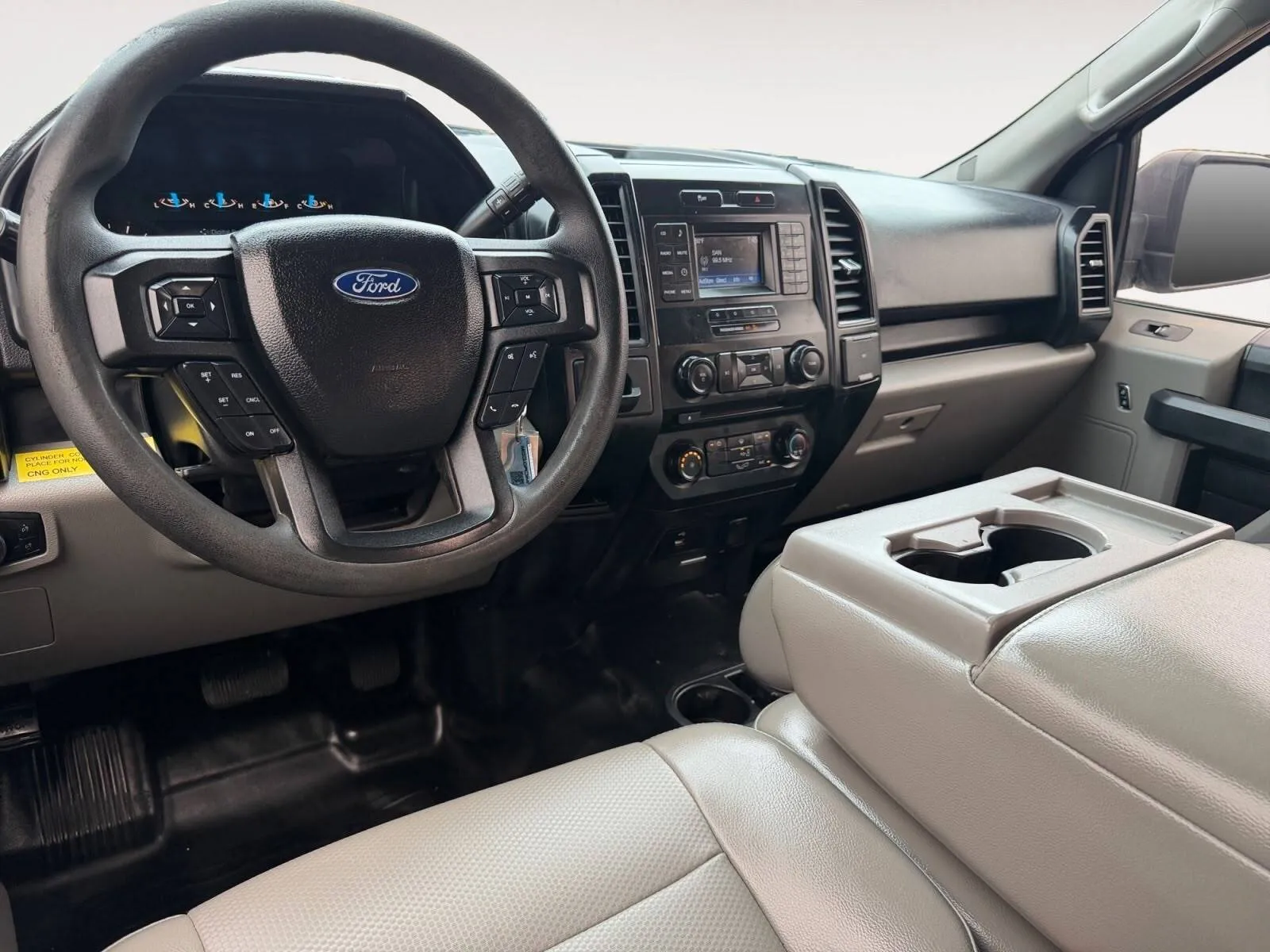 Ford F-150 photo 21