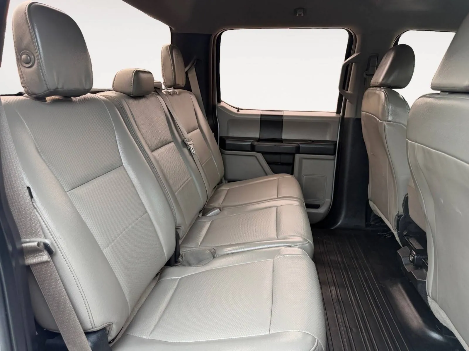 Ford F-150 photo 23