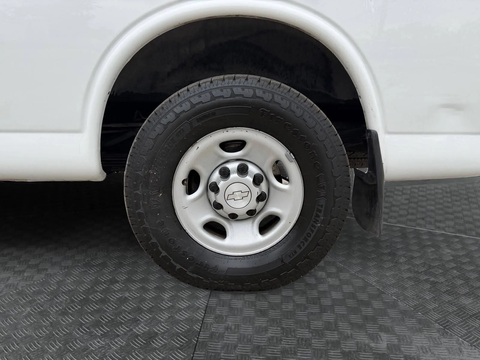 Chevrolet Express photo 15
