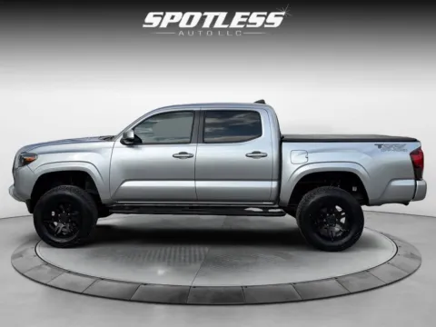 More photos of 2022 Toyota Tacoma SR at Spotless Auto San Pedro, TX