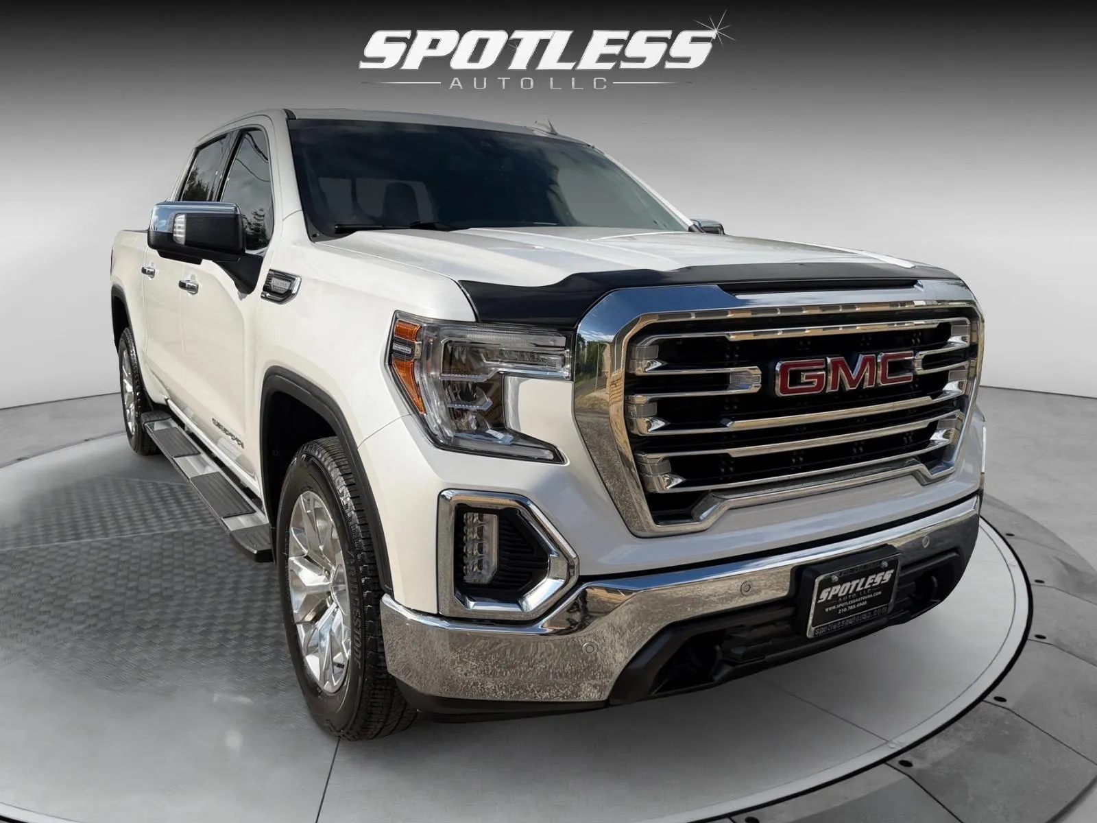 GMC Sierra photo 9