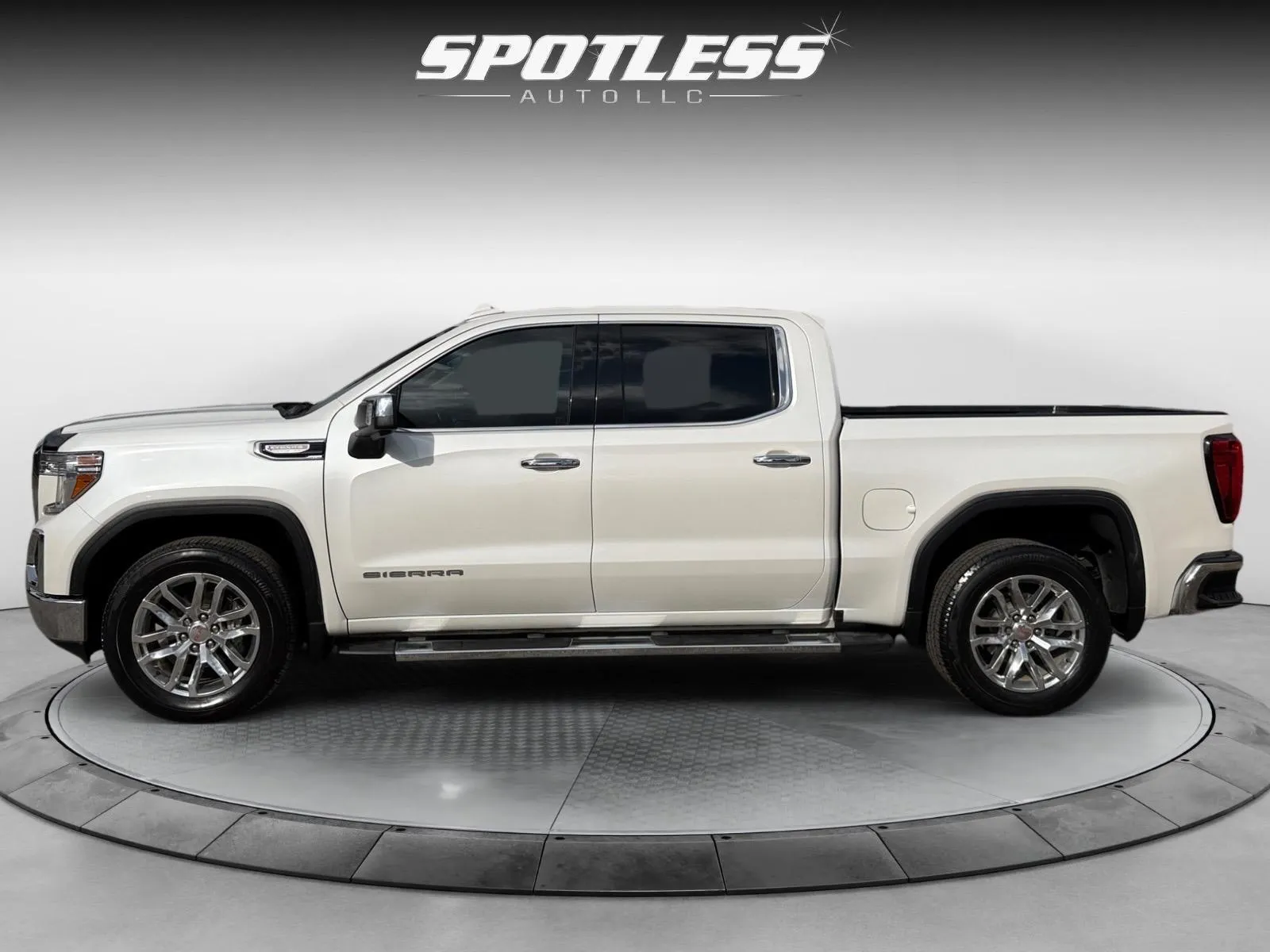 GMC Sierra photo 4