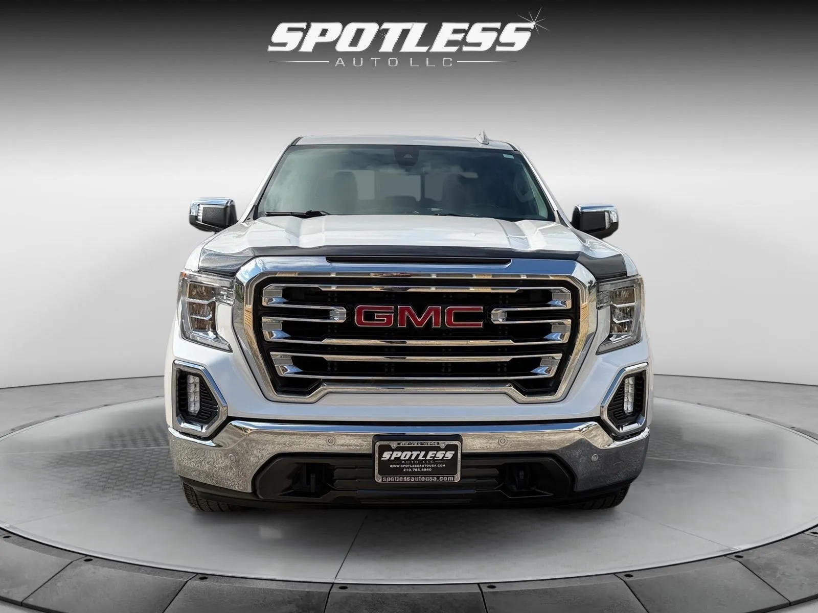 GMC Sierra photo 10