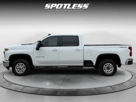More photos of 2023 Chevrolet Silverado 2500HD LT at Spotless Auto San Pedro, TX