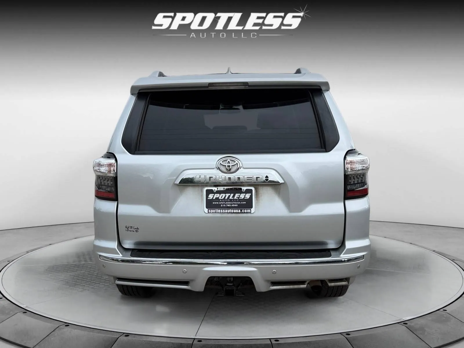 Toyota 4Runner photo 6