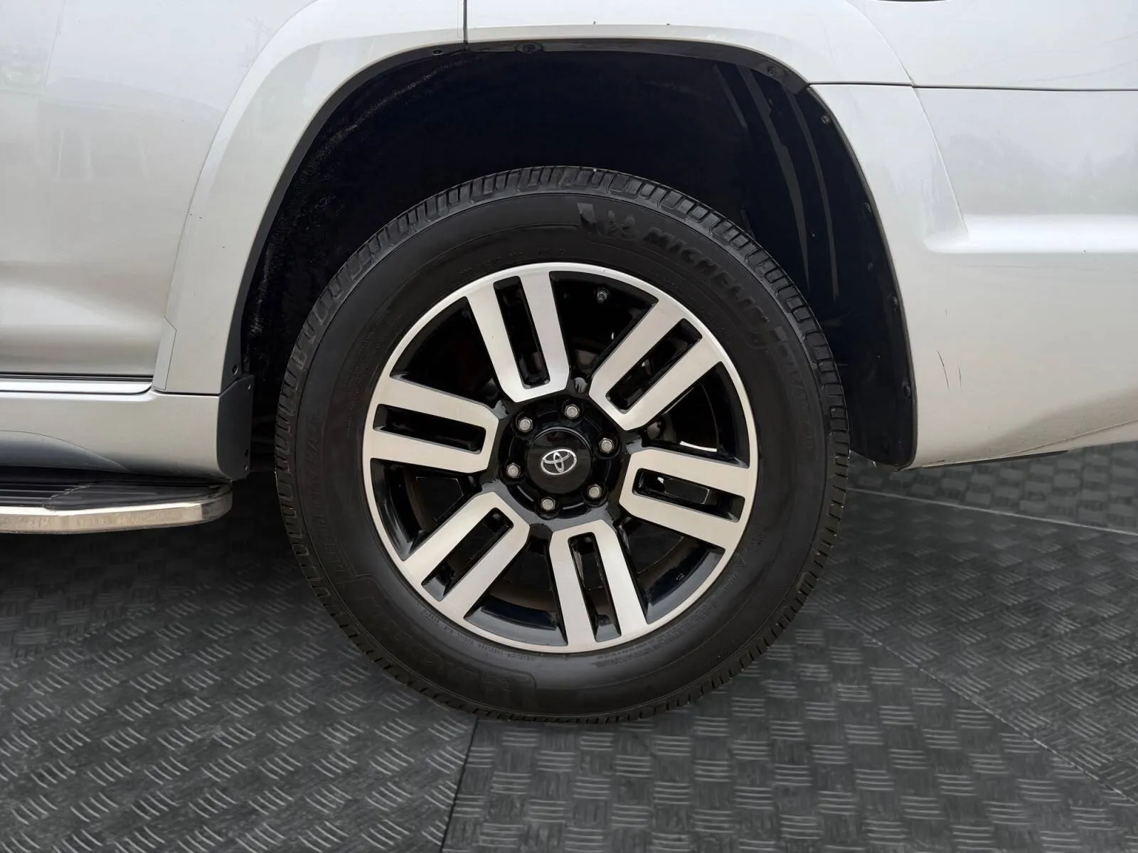 Toyota 4Runner photo 15