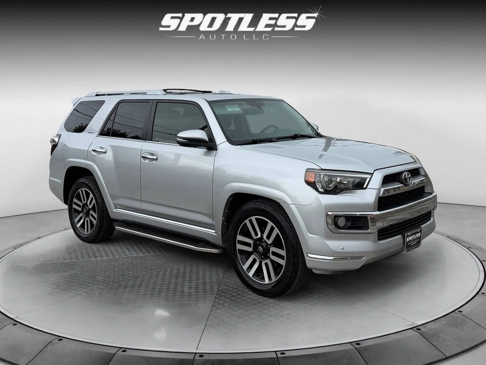 Toyota 4Runner photo 11
