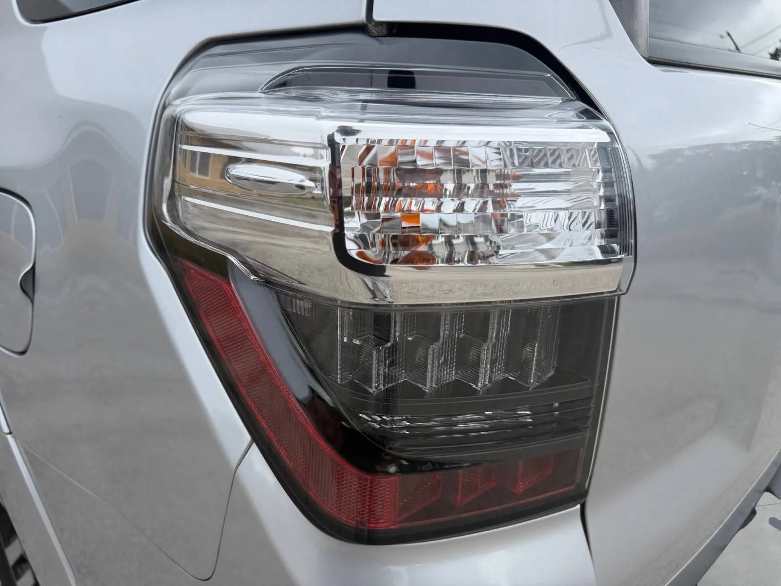 Toyota 4Runner photo 12