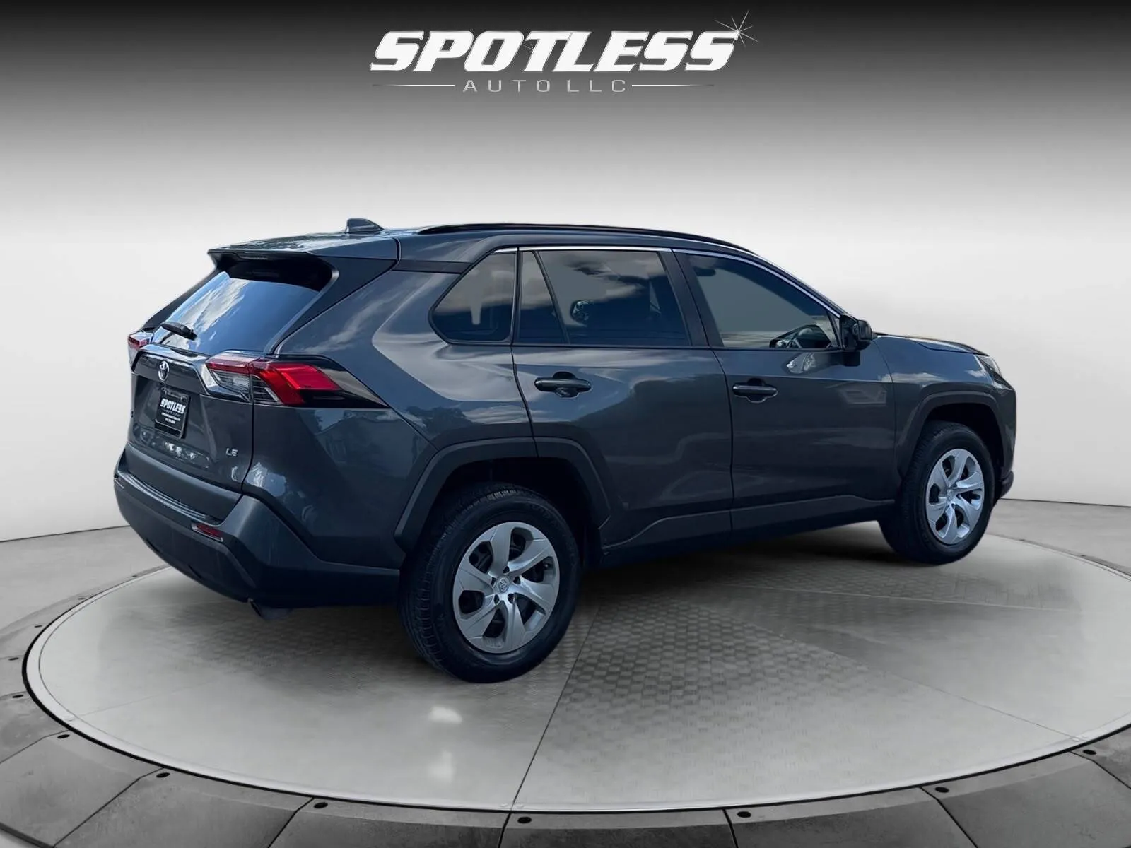 Toyota RAV4 photo 7