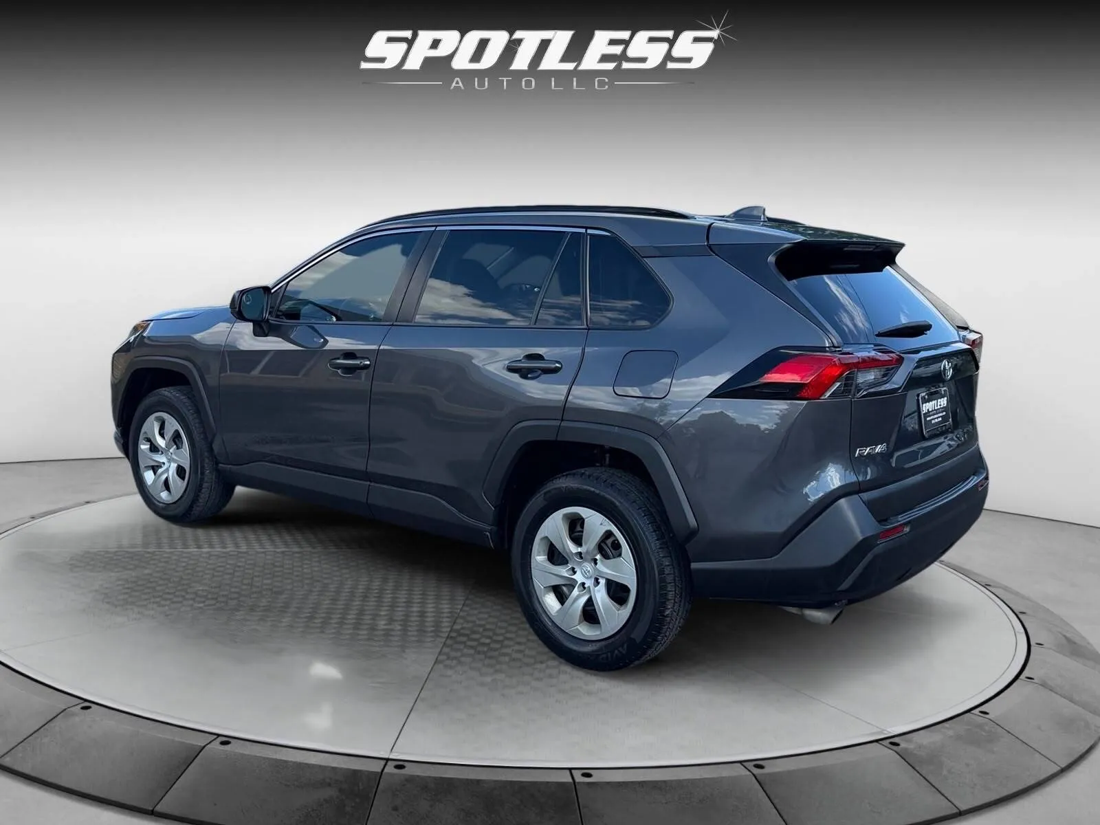 Toyota RAV4 photo 5