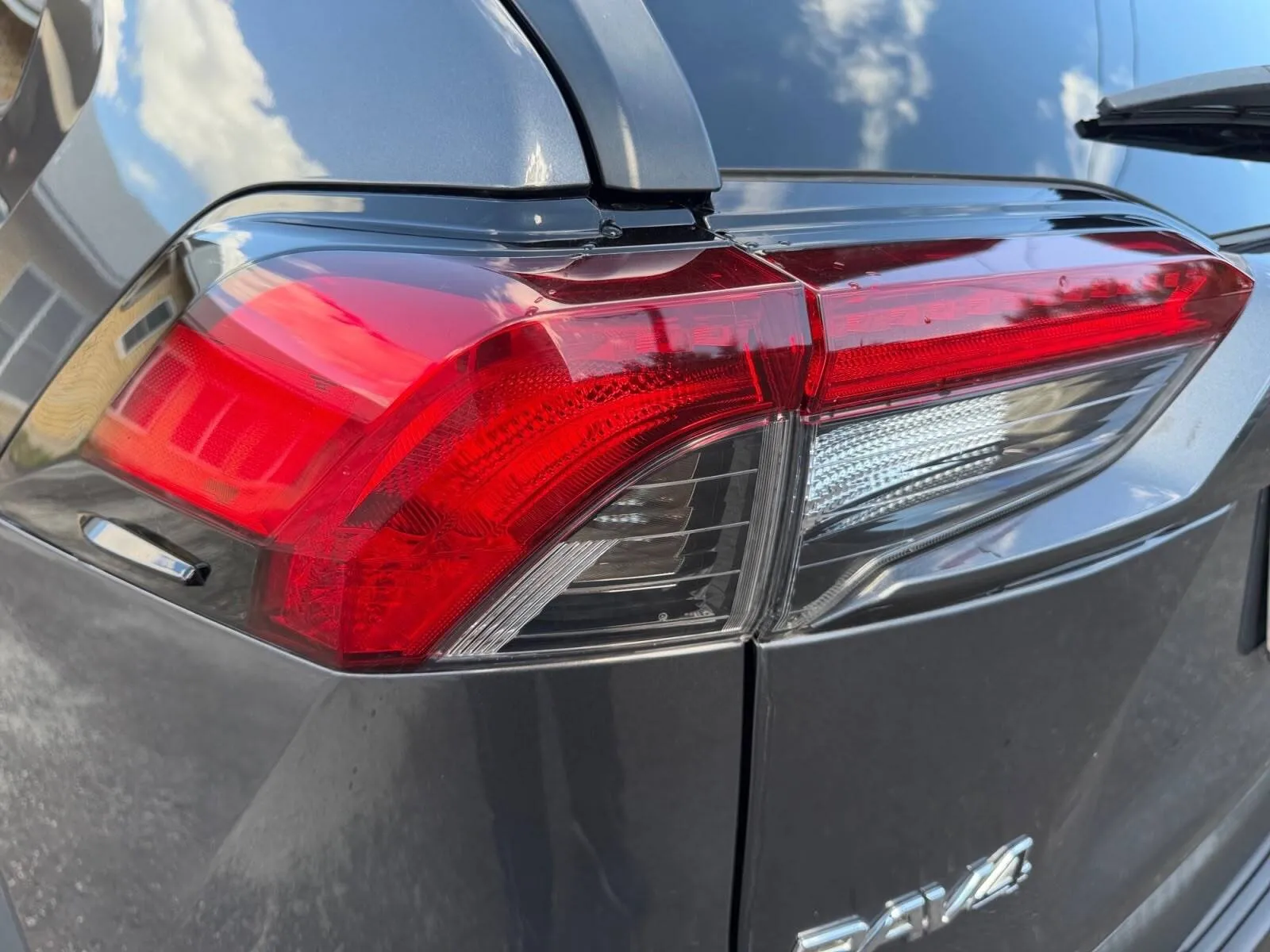 Toyota RAV4 photo 13