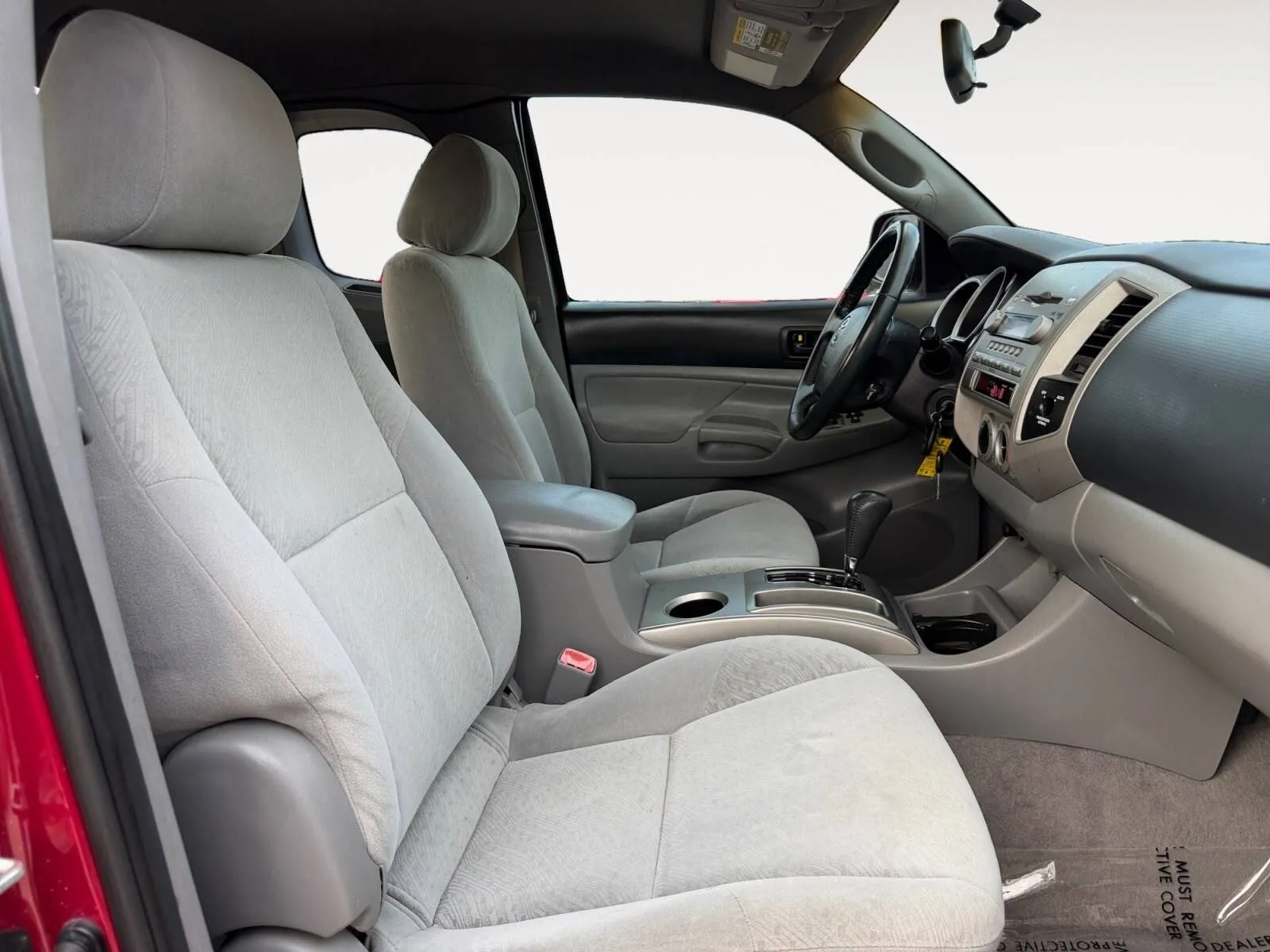 Toyota Tacoma photo 22